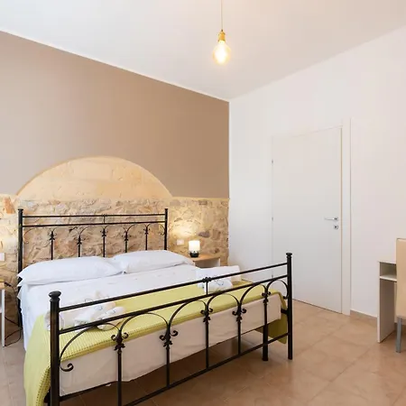 Apartman Cuore Di Conchiglia 3 *
